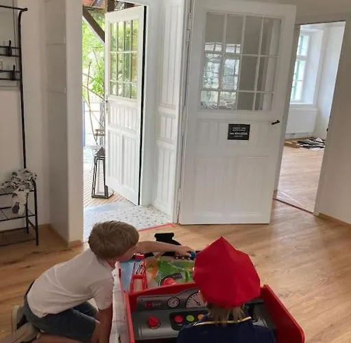 Familienurlaub Im Bahnhof Dürnstein